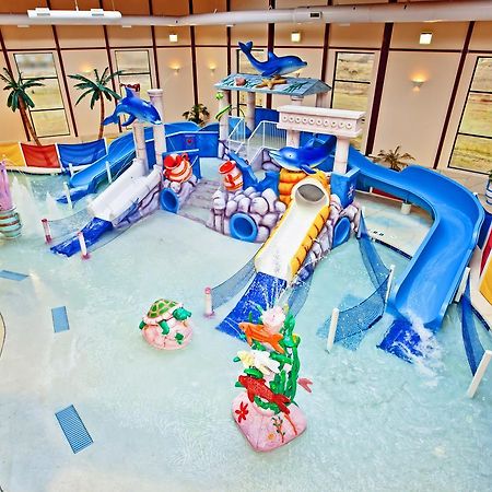 Grand Marquis Waterpark Hotel & Suites Лейк-Делтон Екстер'єр фото